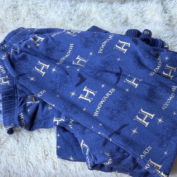 Hogwart's PJ's - M - Picture 5 of 7
